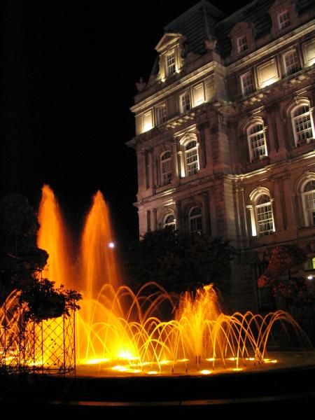 jeux d'eclairage de jets d'eau